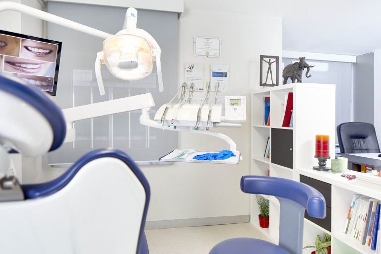 Istanbul Dental Clinics Office Picture